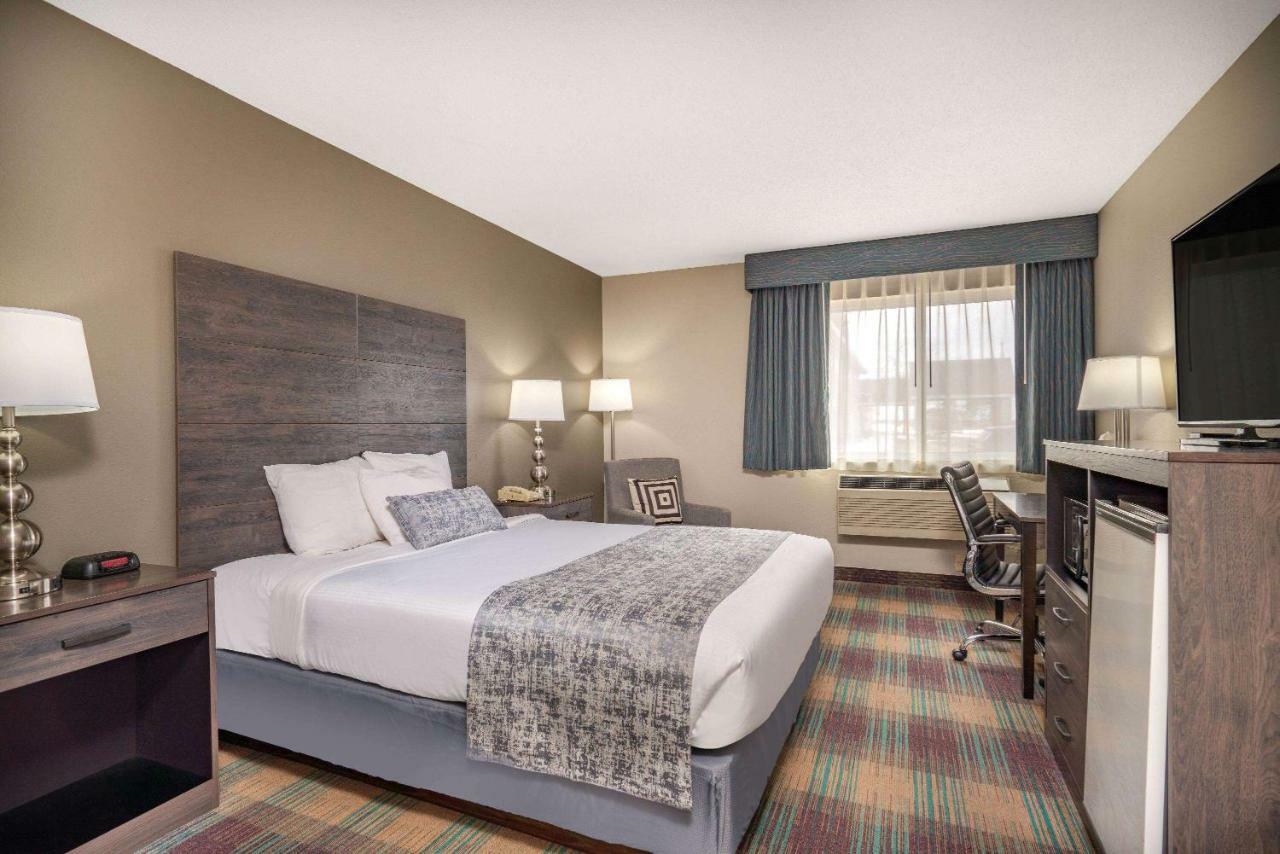 Baymont By Wyndham Baldwin Hotel Luaran gambar