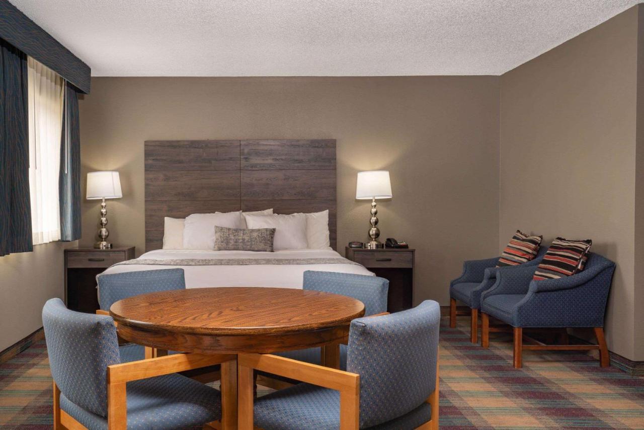 Baymont By Wyndham Baldwin Hotel Luaran gambar